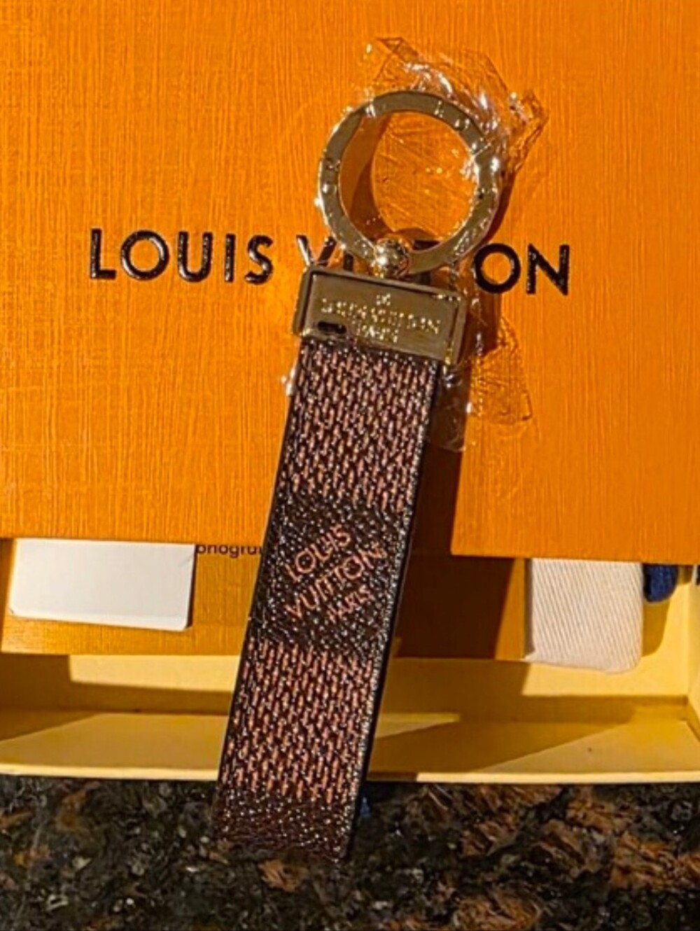 W/BOX 🟫🟨 Brown Checkered Key Chain Strap